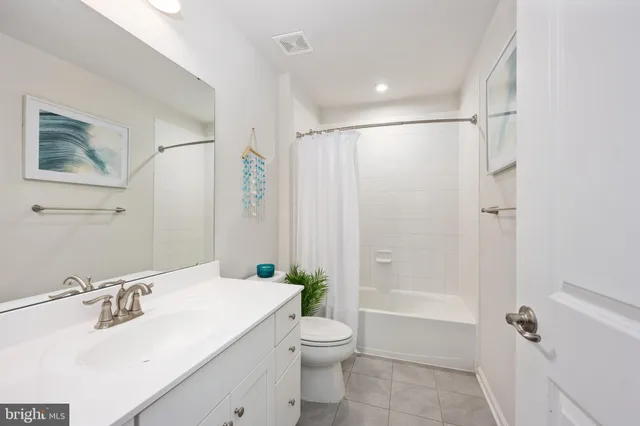 $590,000 | 250 Stephanies Way, Fredericksburg, VA 22406