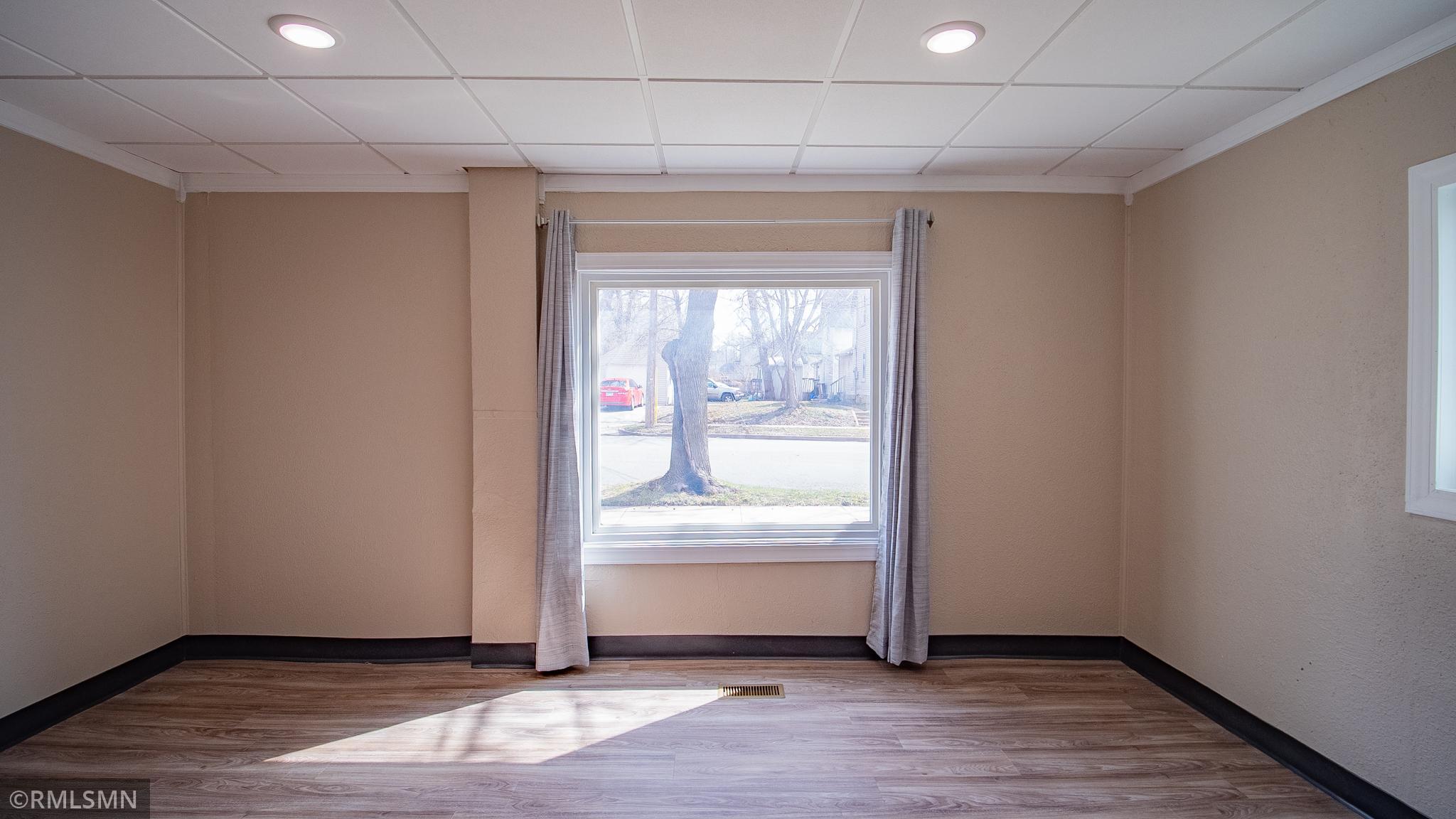 323 7th Avenue Southeast Rochester, MN 55904 - Photo 4 of 12