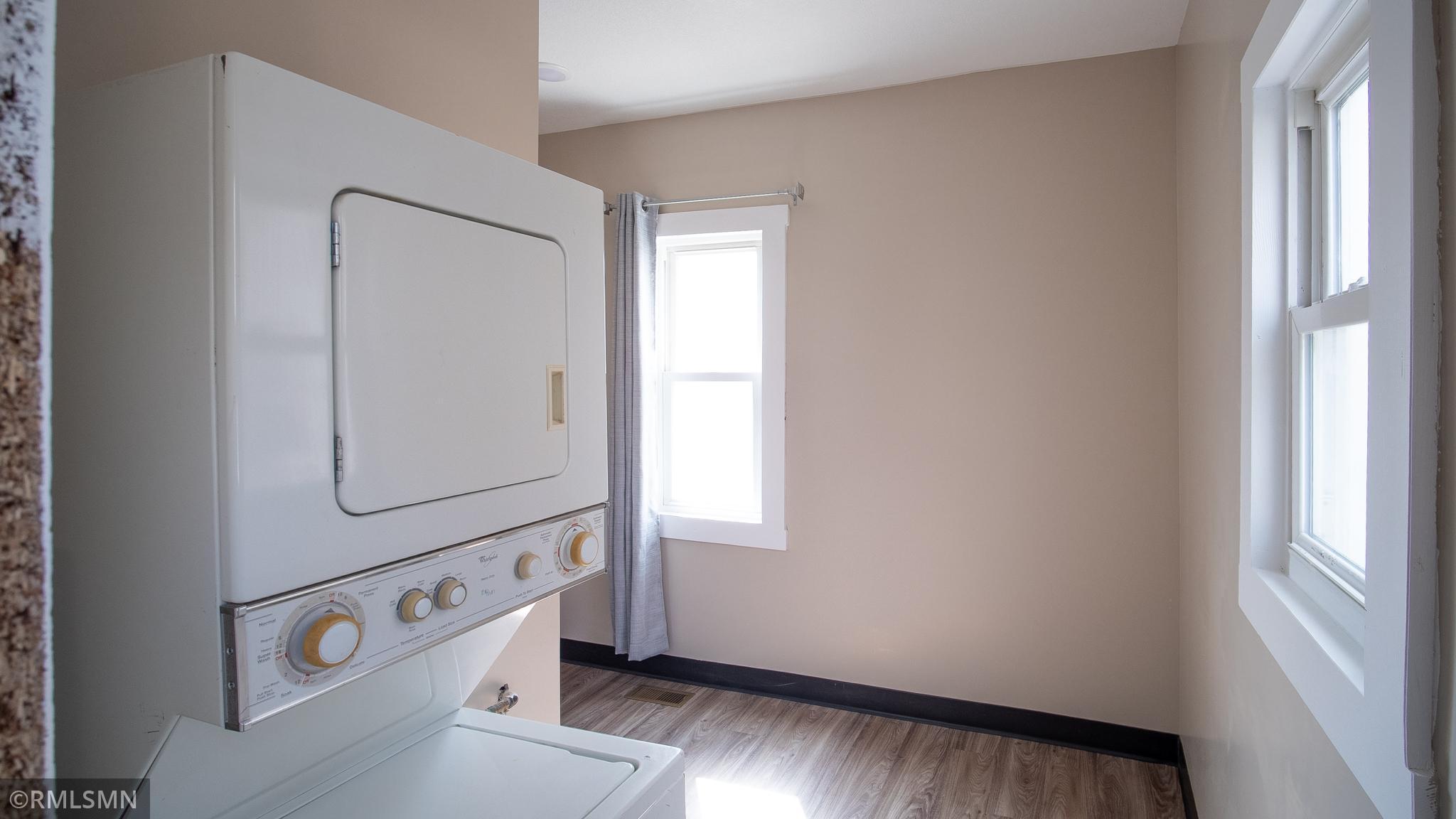 323 7th Avenue Southeast Rochester, MN 55904 - Photo 5 of 12