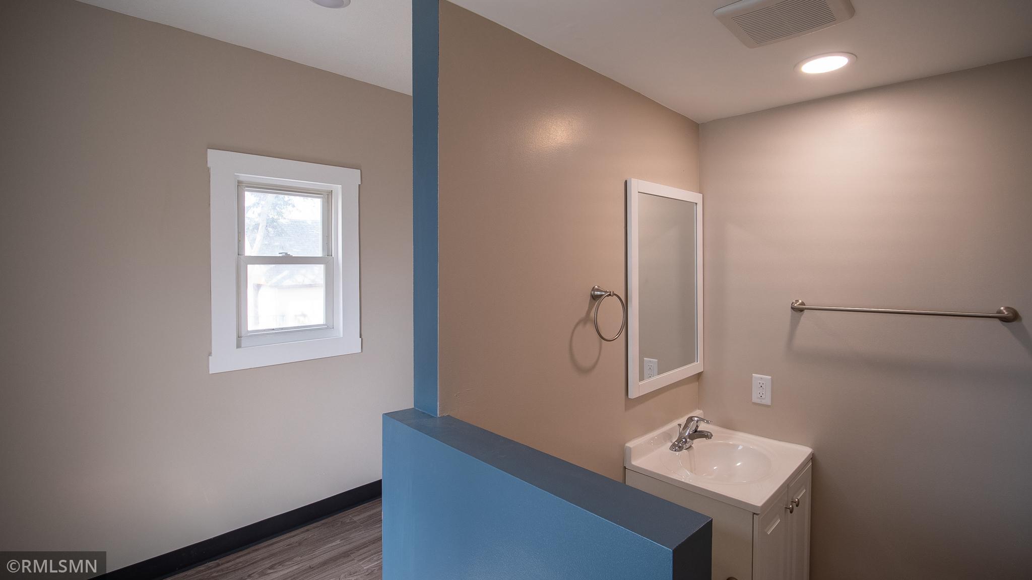 323 7th Avenue Southeast Rochester, MN 55904 - Photo 7 of 12