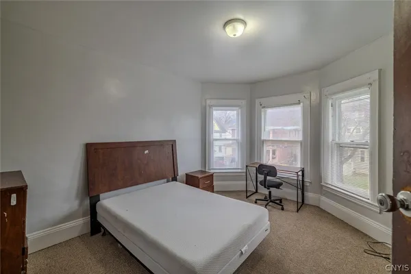 $249,900 | 729 South Beech Street, Syracuse, NY 13210