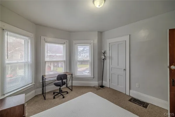 $249,900 | 729 South Beech Street, Syracuse, NY 13210
