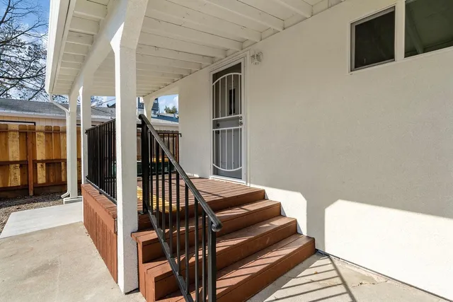 $425,000 | 434 East Cleveland Street, Stockton, CA 95204