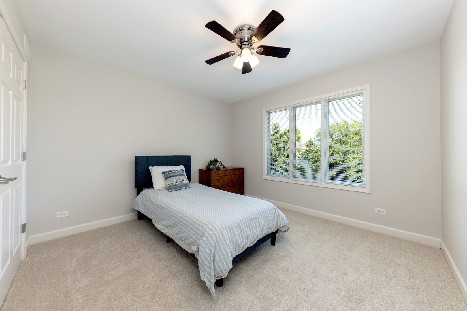 1407 Grommon Road Naperville, IL 60564 - Photo 25 of 49