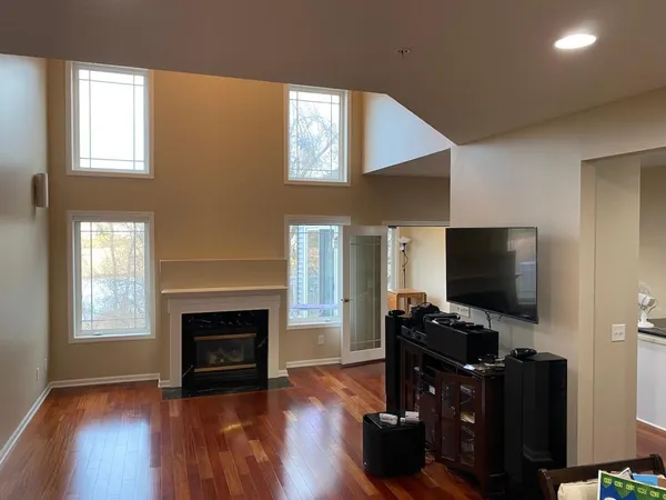 $2,800 | 5030 Archer Lane North, Minneapolis, MN 55446