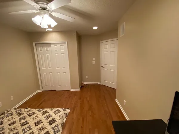 $2,800 | 5030 Archer Lane North, Minneapolis, MN 55446