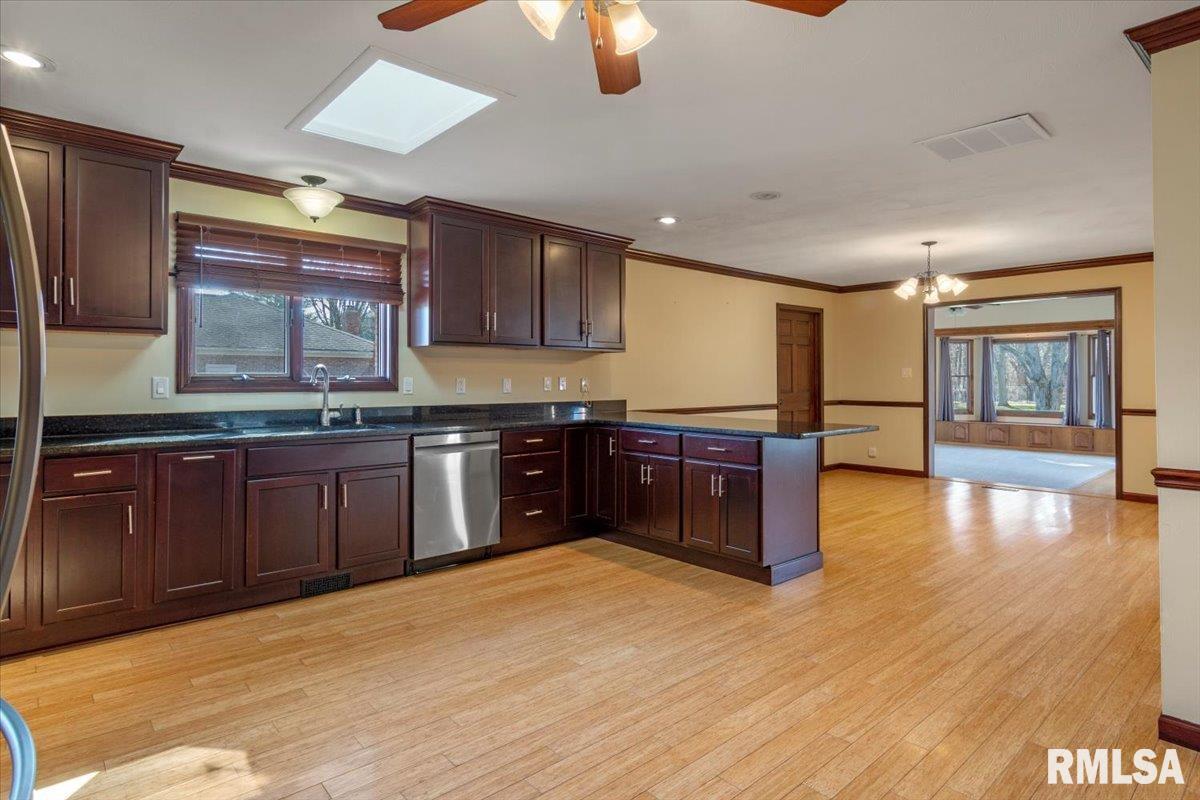 15 Wind Cave Drive Springfield, IL 62712 - Photo 15 of 35