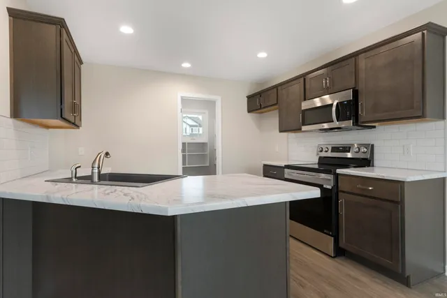 $323,000 | 359 Lago Court, Fort Wayne, IN 46818