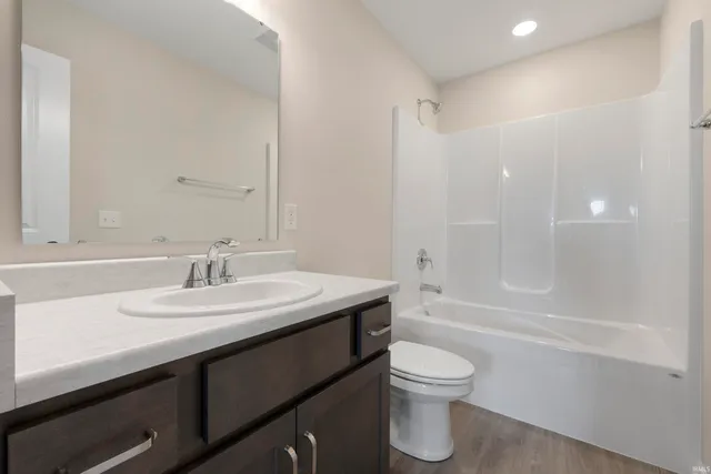 $323,000 | 359 Lago Court, Fort Wayne, IN 46818