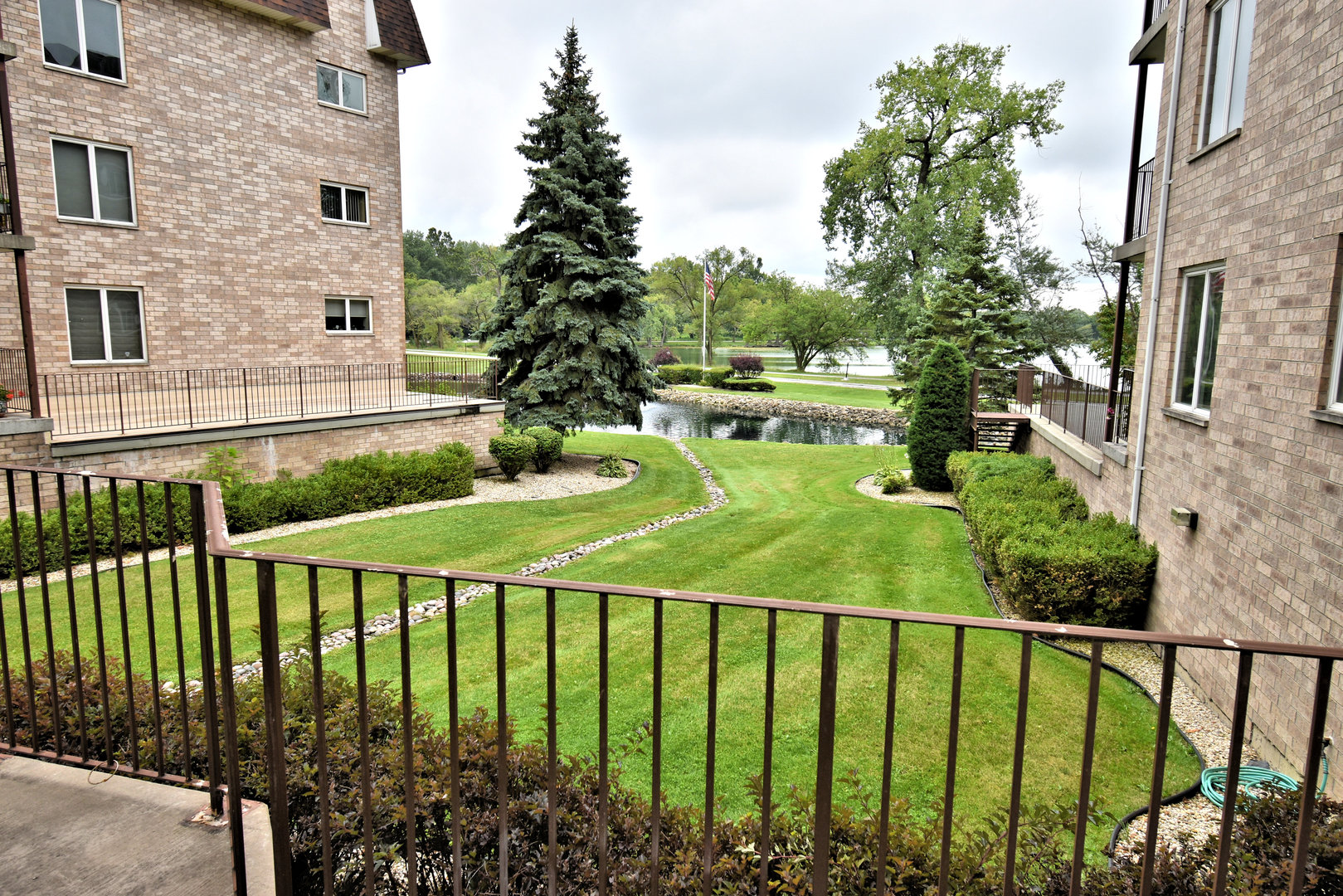 3620 186th Street, Unit 101 Lansing, IL 60438 - Photo 7 of 26 a view of a garden