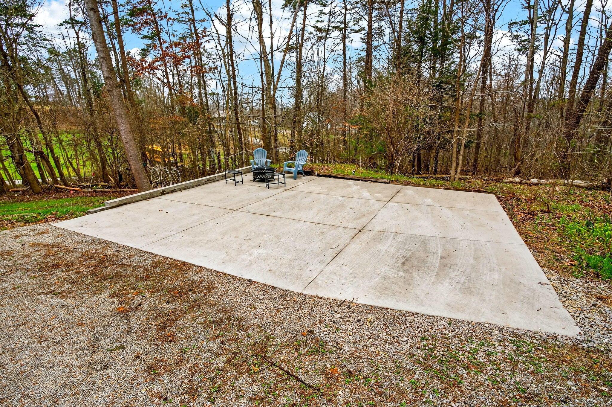 2261 Valley Chapel Road Jackson, OH 45640 - Photo 48 of 53 49. Driveway