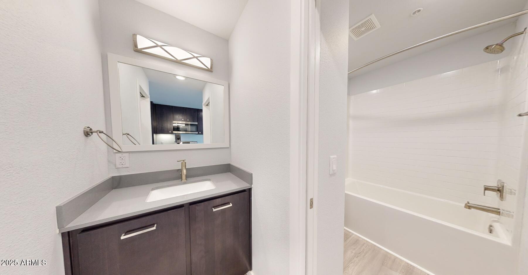 11850 West Fillmore Street, Unit ST Avondale, AZ 85323 - Photo 4 of 17 Bathroom