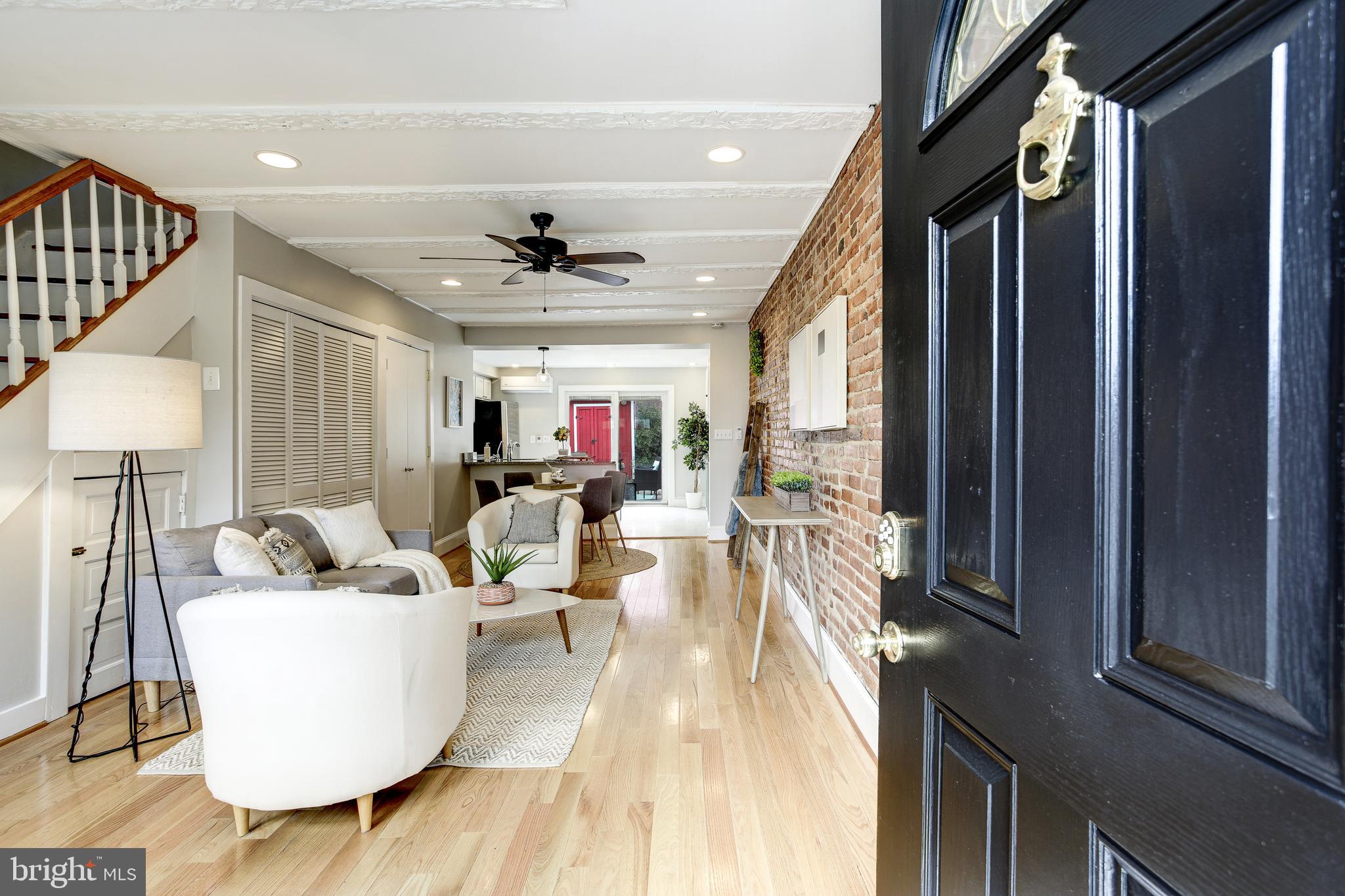 307 17th Street Southeast Washington, DC 20003 - Photo 5 of 33