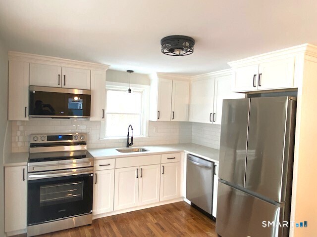 94 Ludlow Road Windsor, CT 06095 - Photo 18 of 40