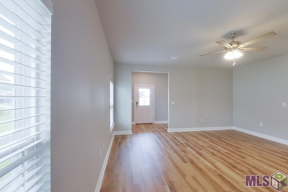 13748 Willowmore Drive Denham Springs, LA 70726 - Photo 3 of 19