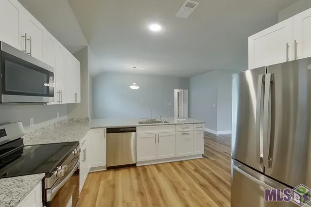 $1,865 | 13748 Willowmore Drive, Denham Springs, LA 70726