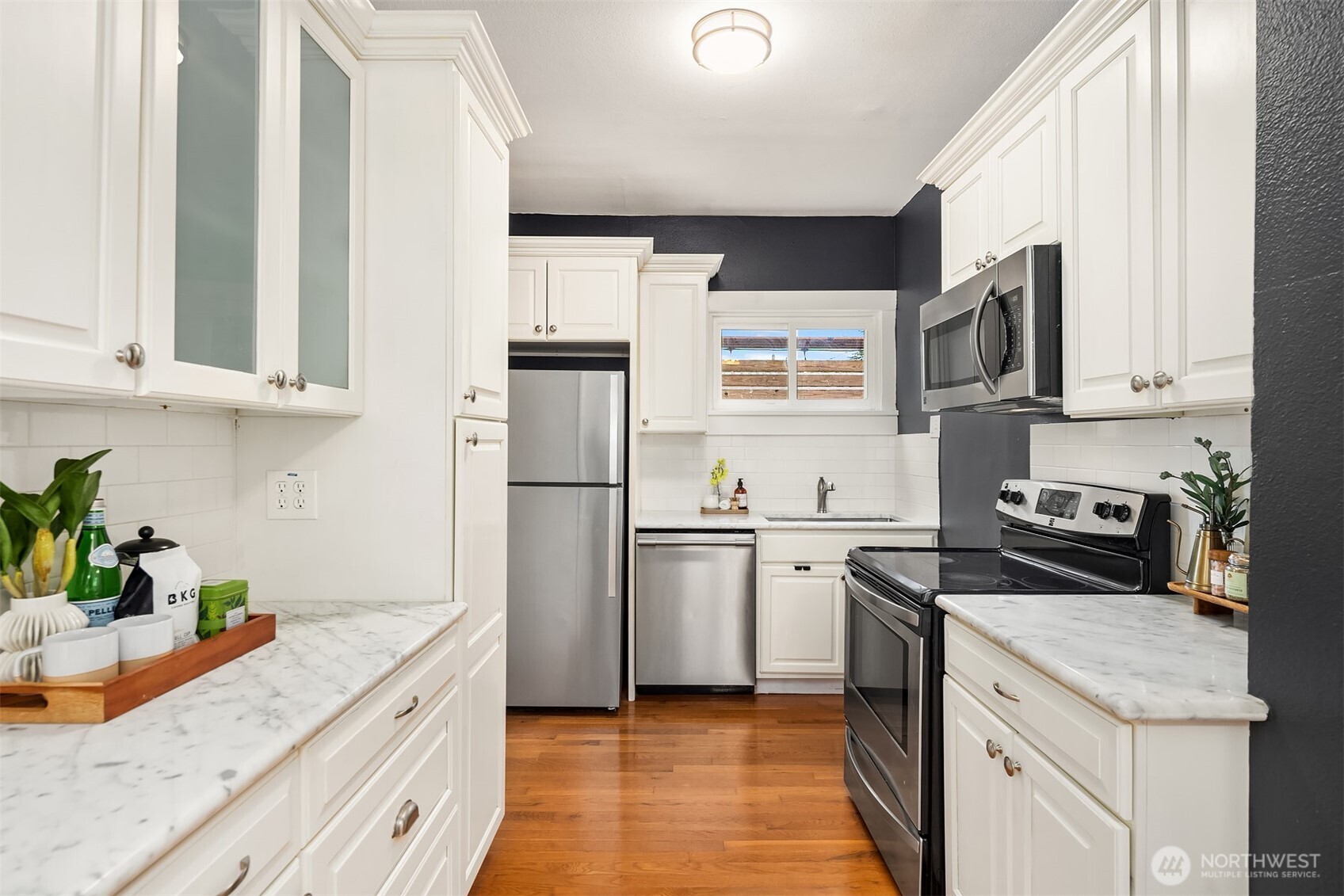 516 West Howe Street Seattle, WA 98119 - Photo 15 of 19