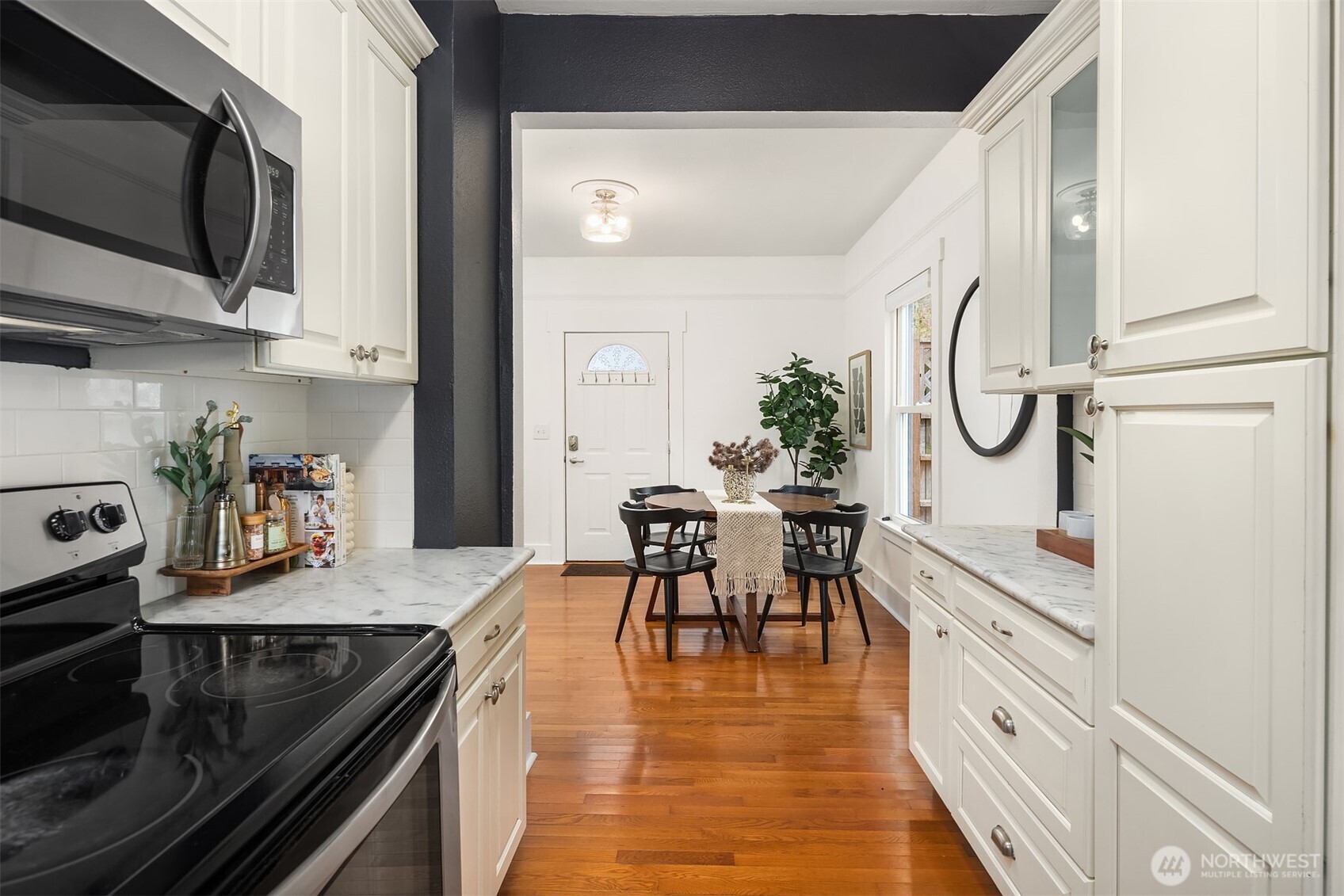 516 West Howe Street Seattle, WA 98119 - Photo 16 of 19