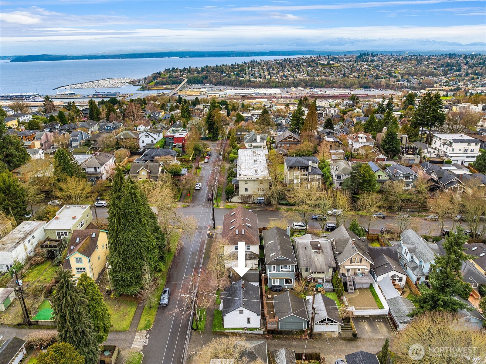 516 West Howe Street Seattle, WA 98119 - Photo 10 of 19