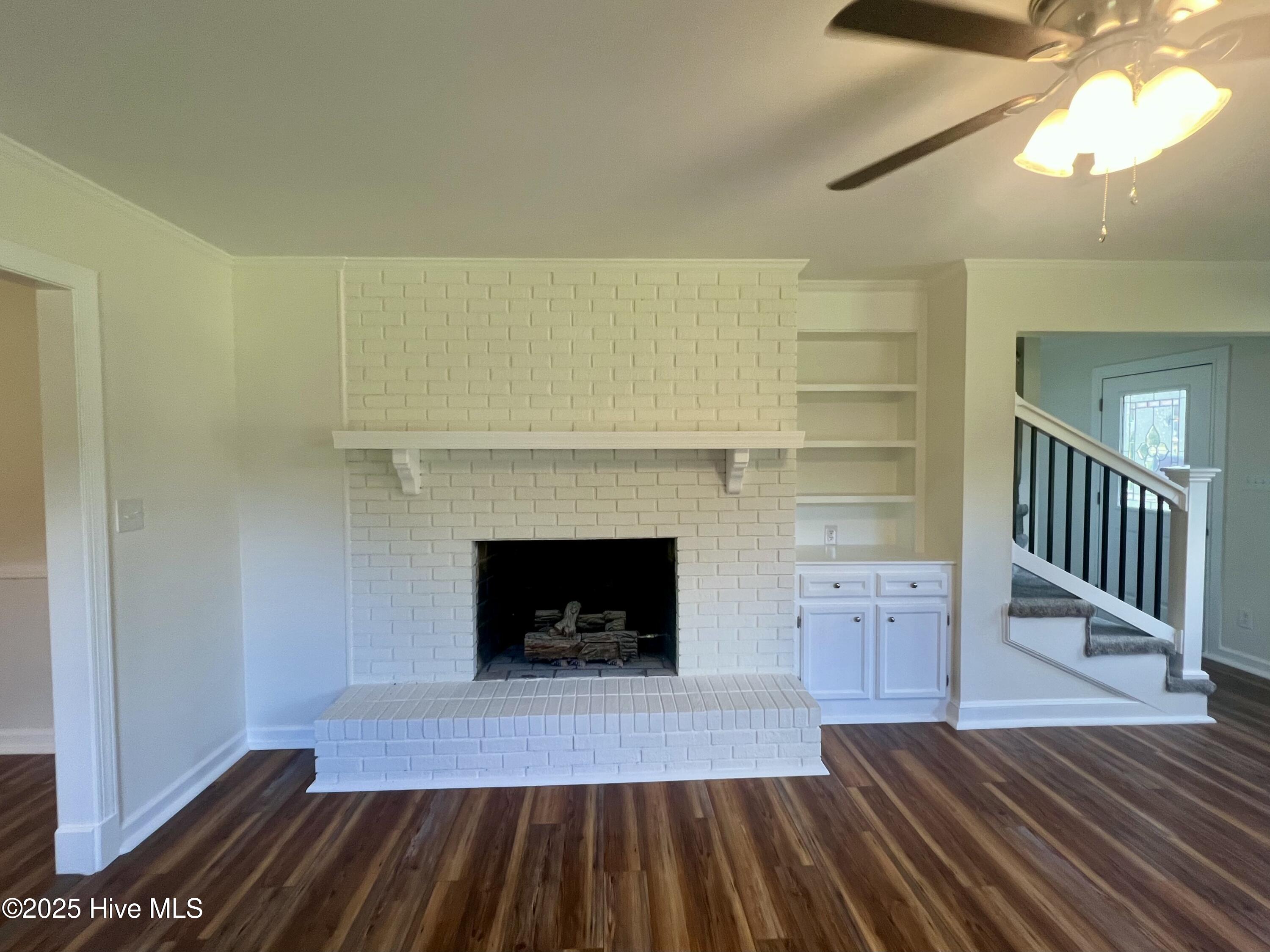 2443 Creekside Road Kinston, NC 28504 - Photo 11 of 41 Formal Living Room