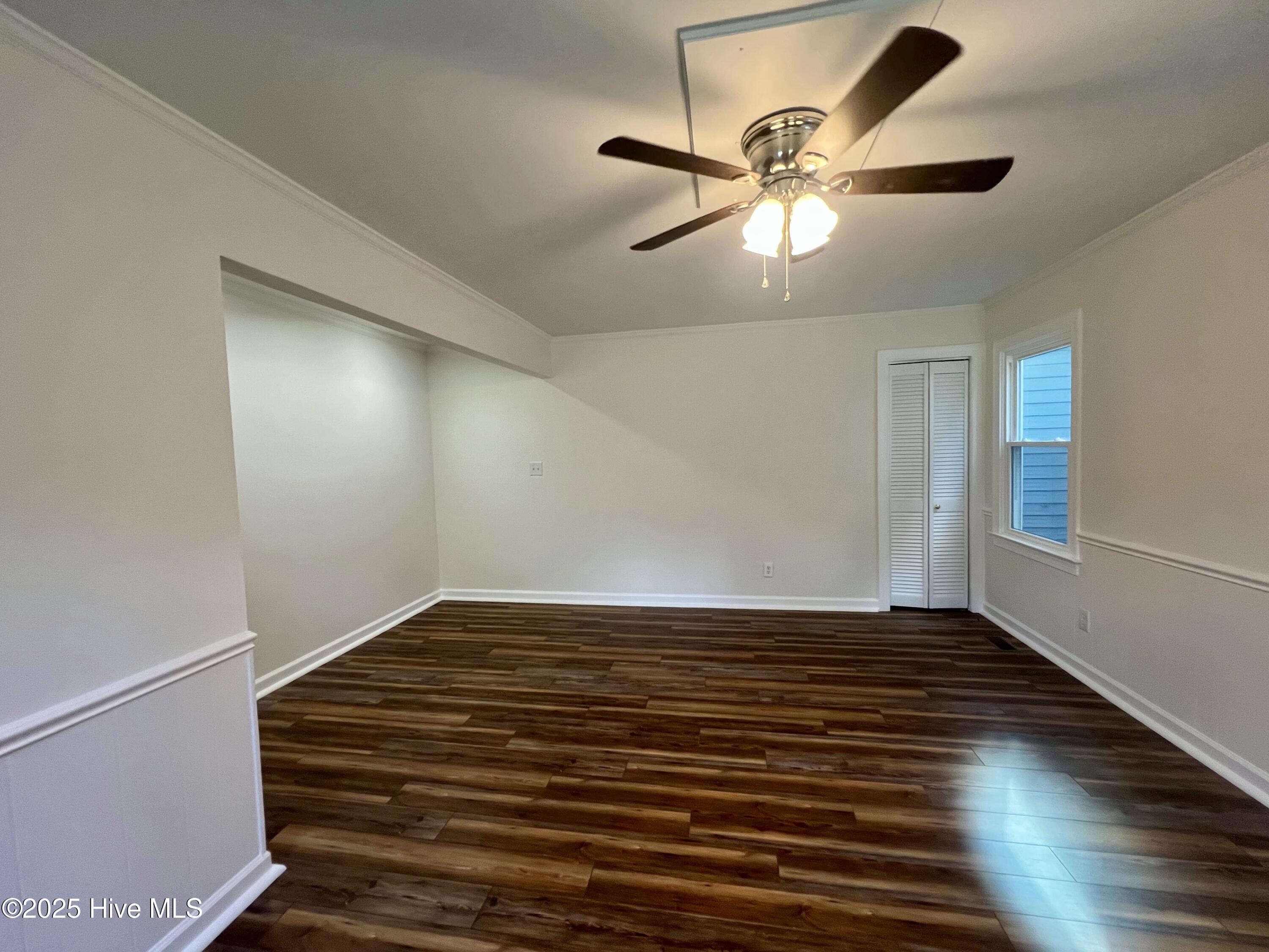 2443 Creekside Road Kinston, NC 28504 - Photo 14 of 41 Den