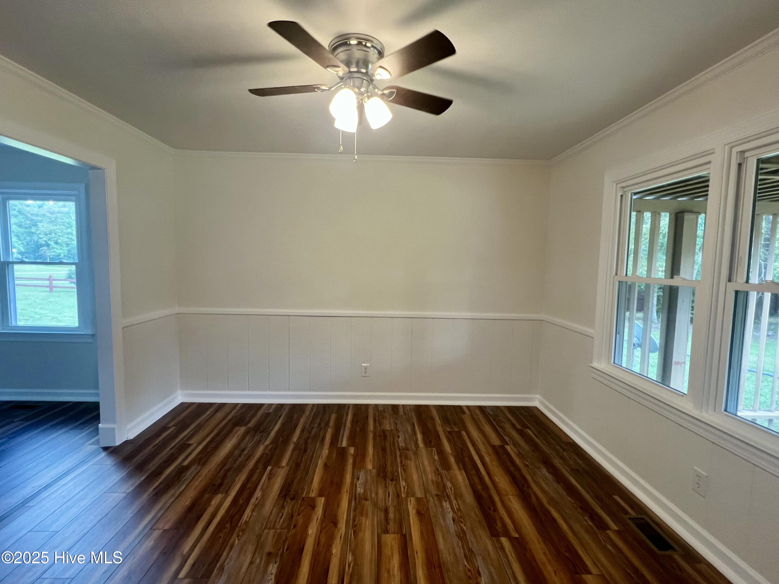 2443 Creekside Road Kinston, NC 28504 - Photo 16 of 60 Dining Room