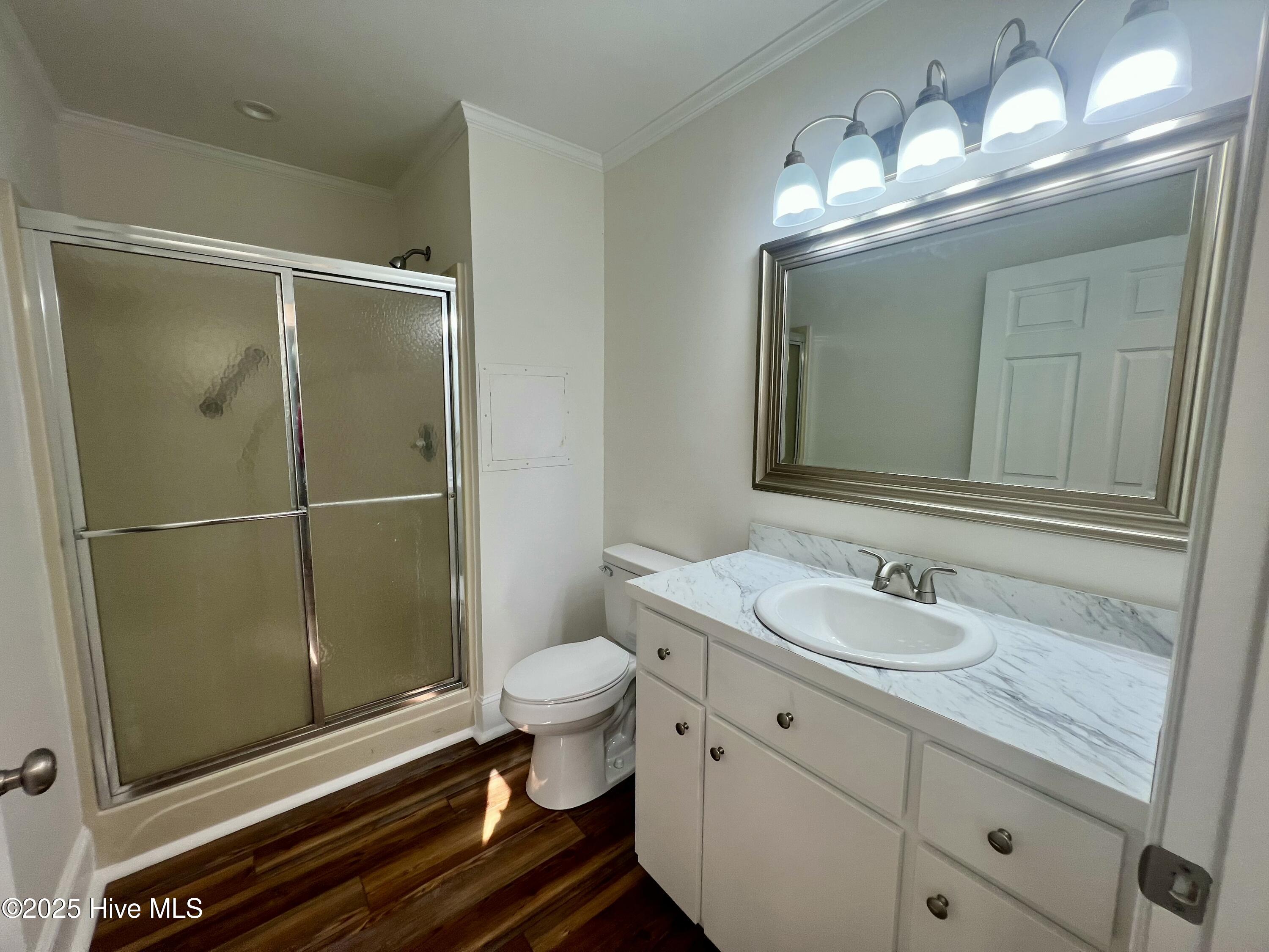 2443 Creekside Road Kinston, NC 28504 - Photo 24 of 41 Primary Bathroom