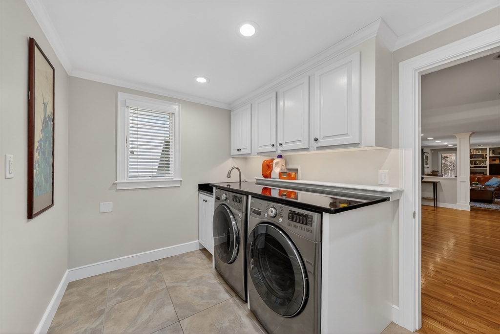 37 Mast Hill Road Hingham, MA 02043 - Photo 19 of 41