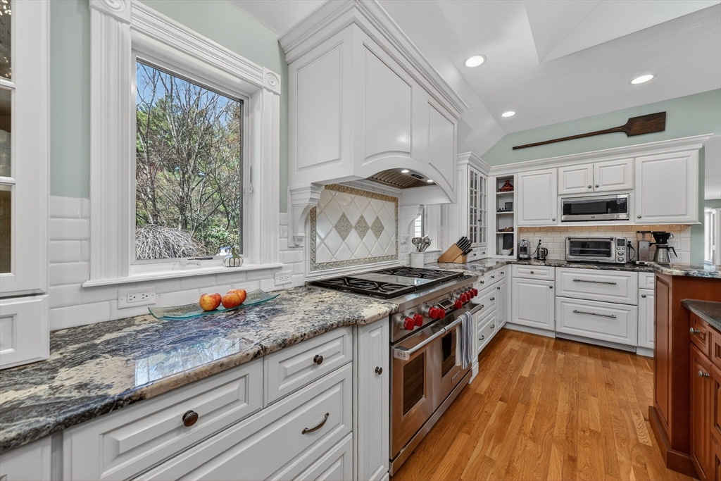 37 Mast Hill Road Hingham, MA 02043 - Photo 7 of 41