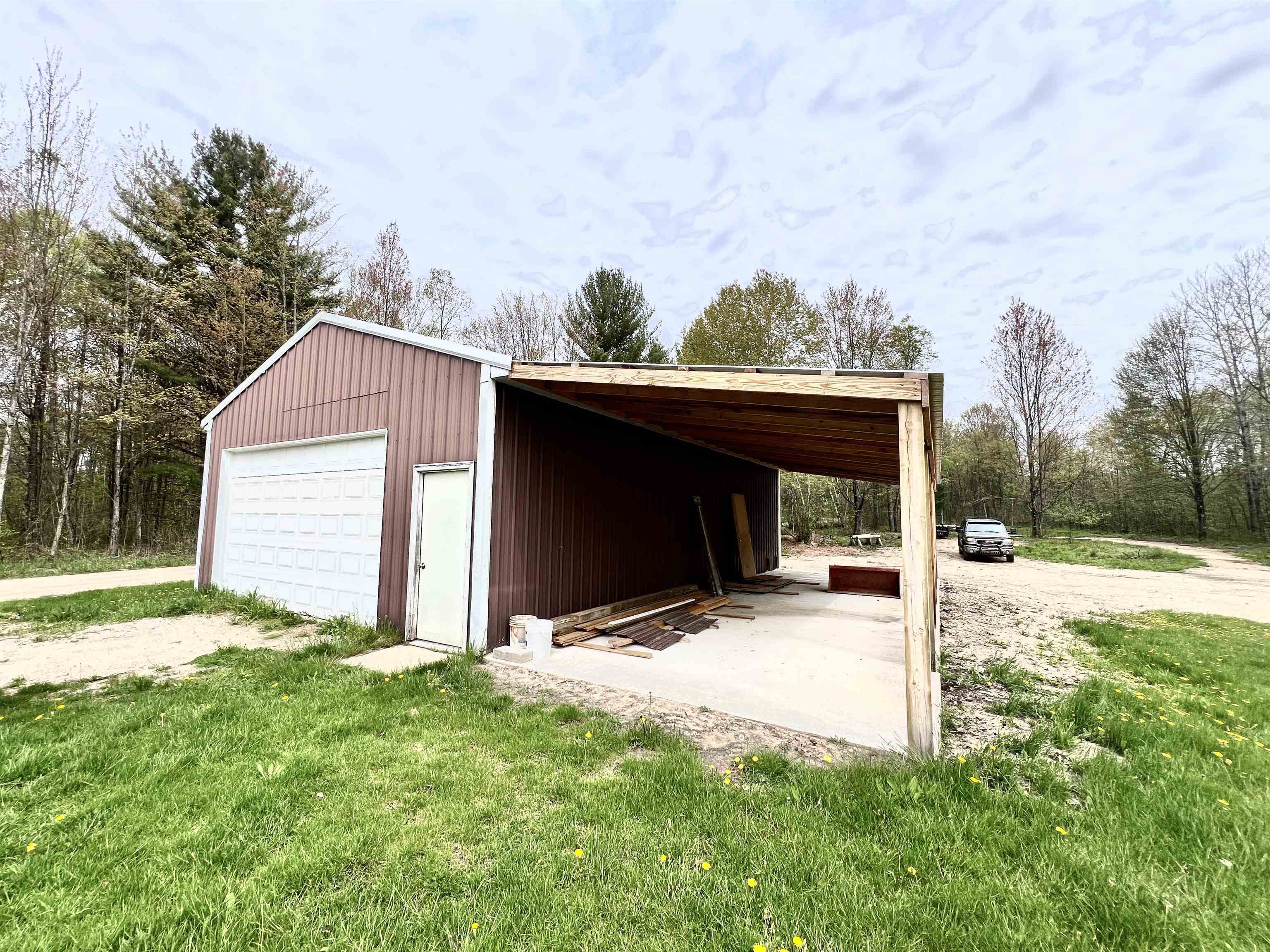23808 21 Mile Road Tustin, MI 49688 - Photo 9 of 58 1922103-c46c7053-4e59-40b1-a352-aeadc47e0795.JPG