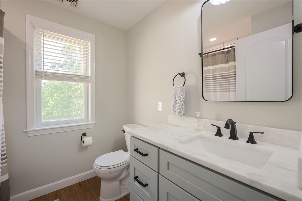 440 Quaker Street Northbridge, MA 01534 - Photo 23 of 31