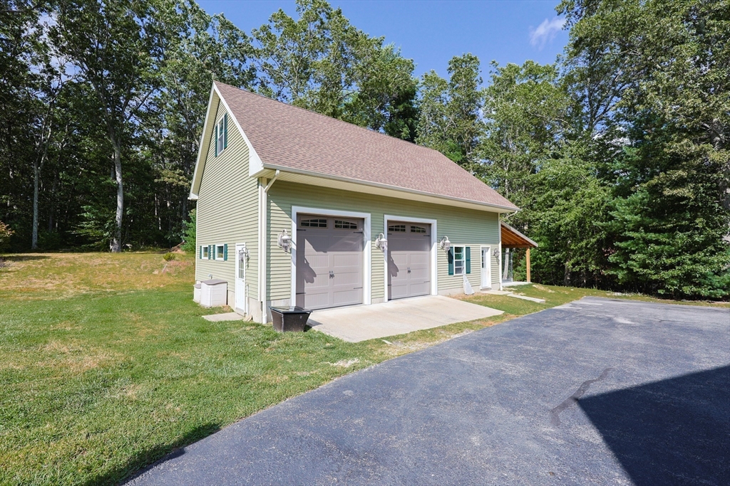 440 Quaker Street Northbridge, MA 01534 - Photo 27 of 31