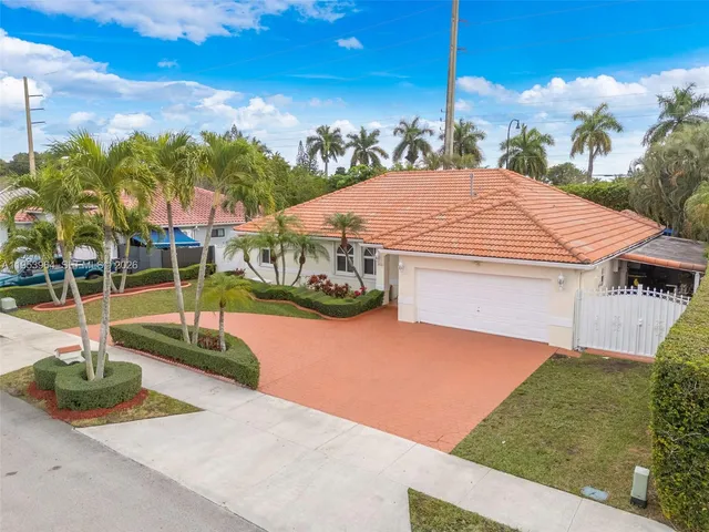 $980,000 | 14920 Southwest 151st Terrace, Miami, FL 33196