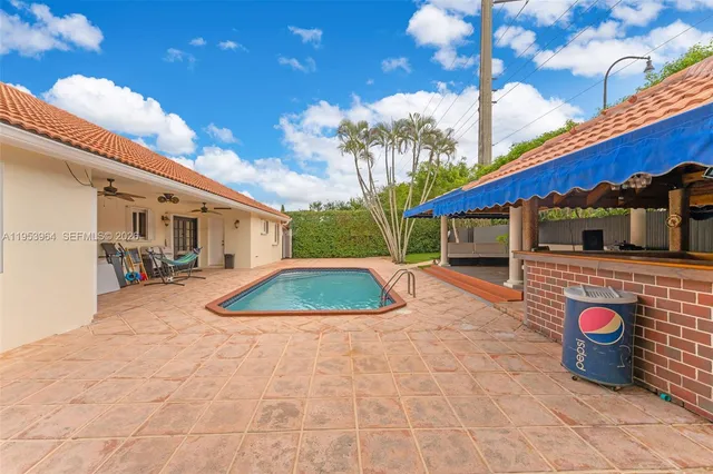 $980,000 | 14920 Southwest 151st Terrace, Miami, FL 33196