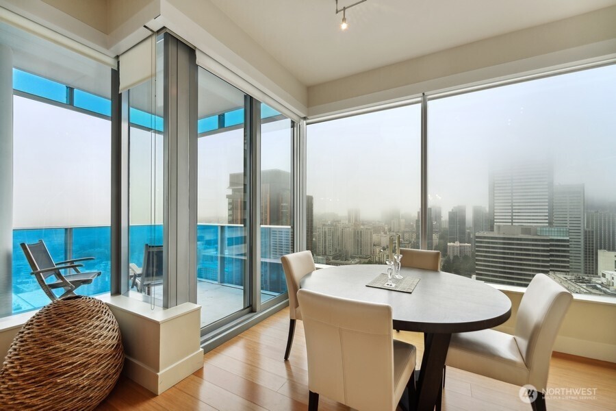 737 Olive Way, Unit 3705 Seattle, WA 98101 - Photo 22 of 38