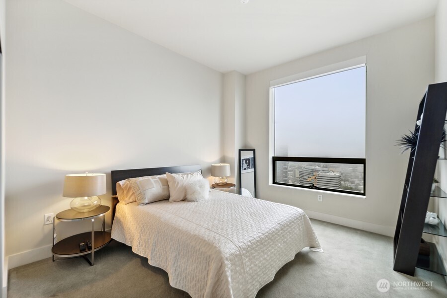 737 Olive Way, Unit 3705 Seattle, WA 98101 - Photo 31 of 38