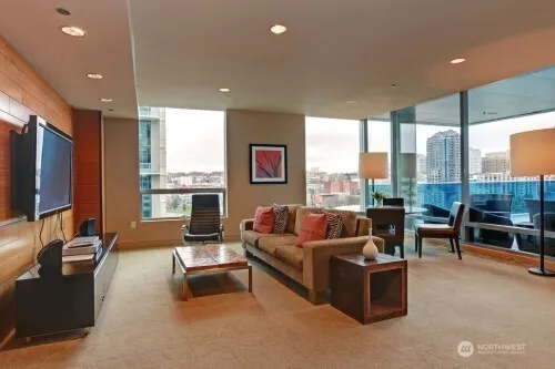 $5,500 | 737 Olive Way, Unit 3705, Seattle, WA 98101