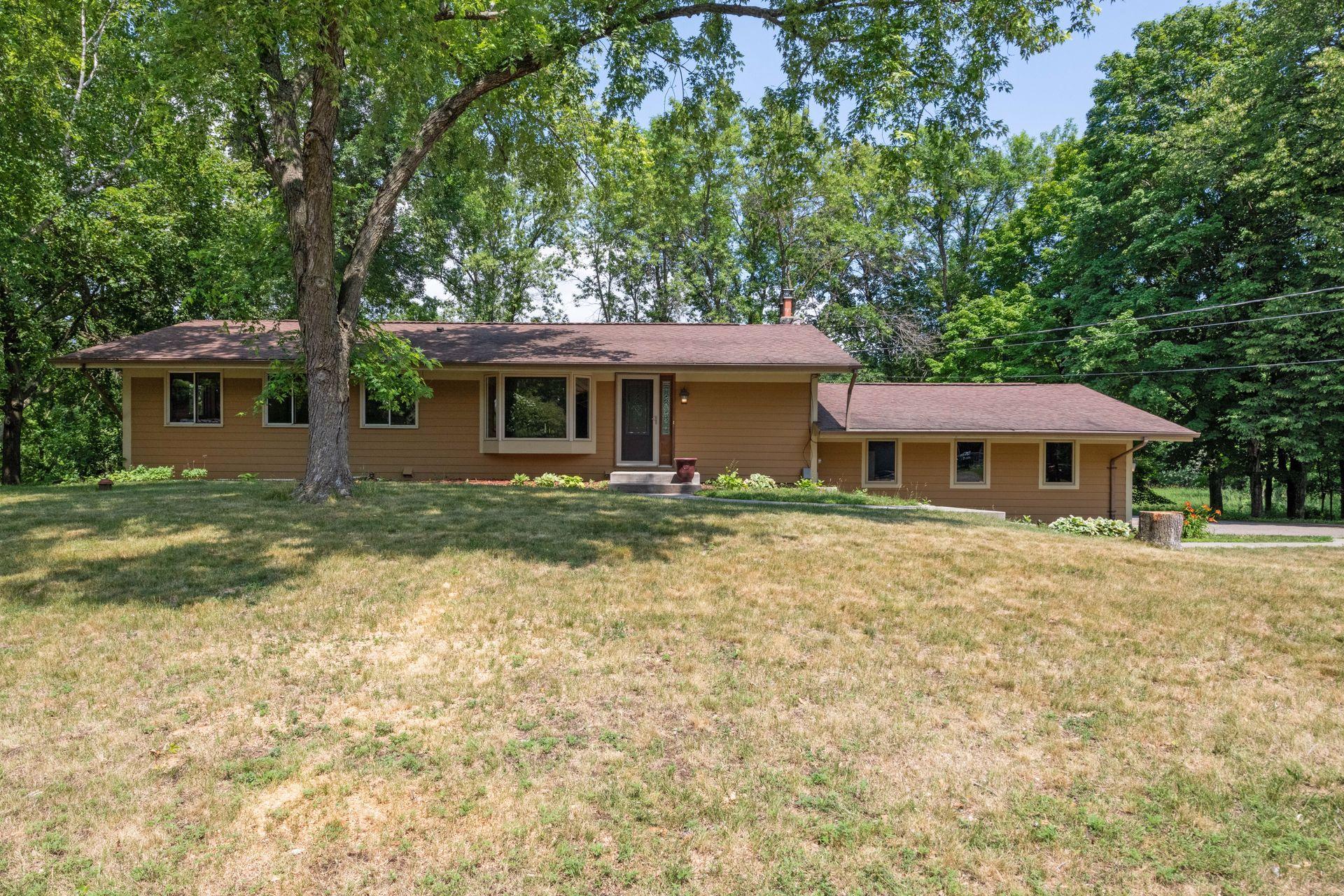 19000 Hanus Road Minnetonka, MN 55345 - Photo 3 of 46
