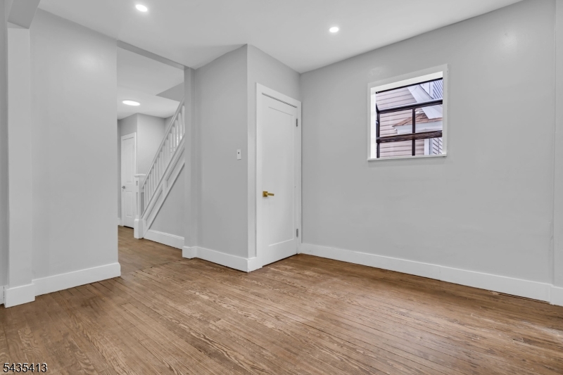 529 Wheatsheaf Road Roselle, NJ 07203 - Photo 41 of 46