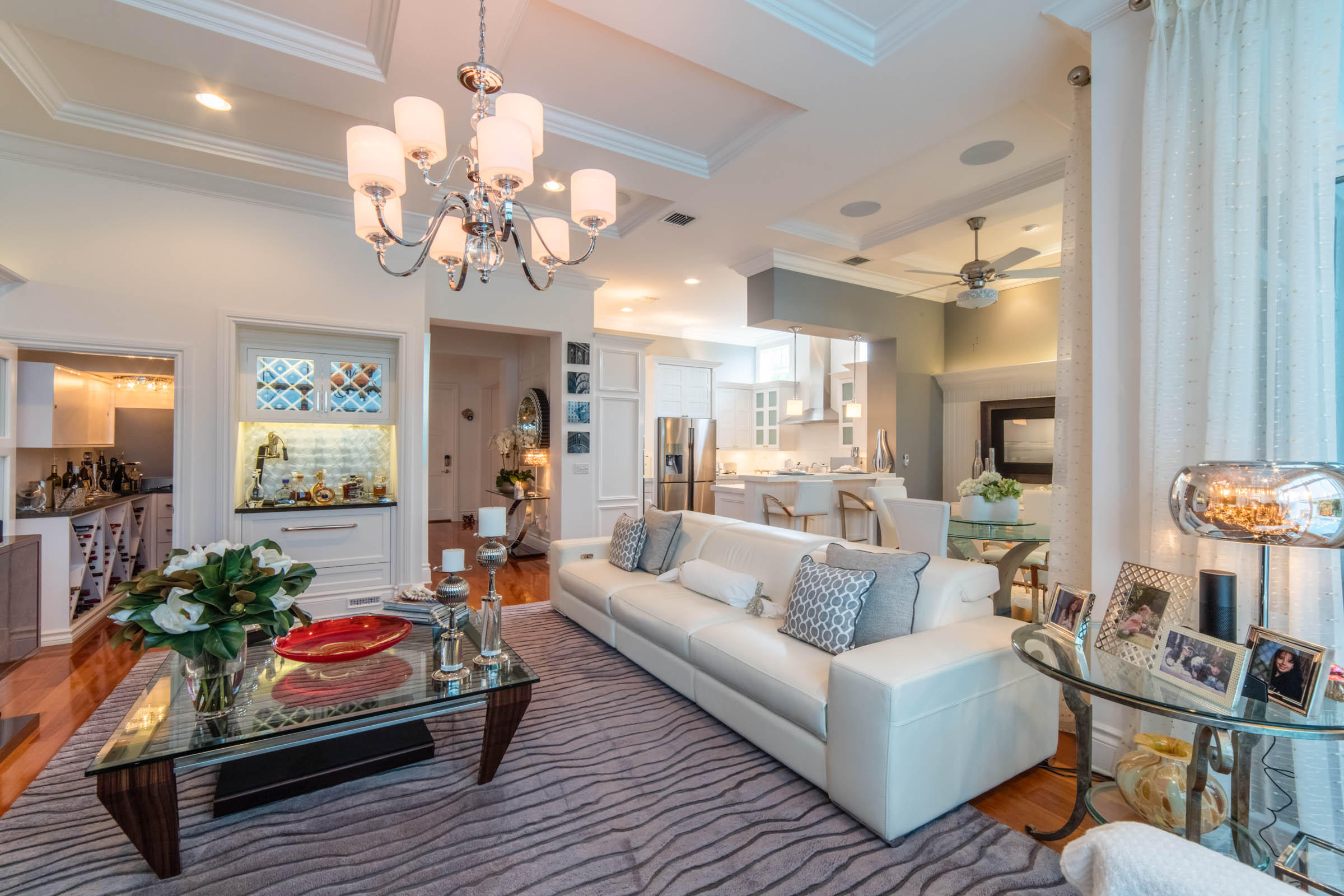 520 Northeast Wavecrest Way Boca Raton, FL 33432 - Photo 5 of 31 Living Room