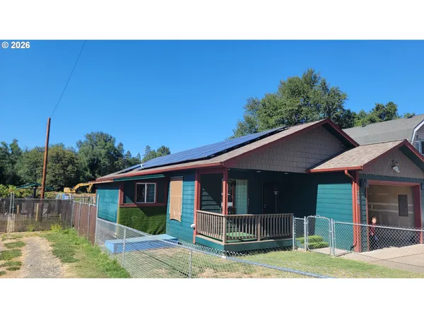 $329,900 | 356 Sether Avenue, Glendale, OR 97442