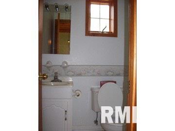 1716 Salem Road Mount Vernon, IL 62864 - Photo 9 of 10 Gallery Image 9