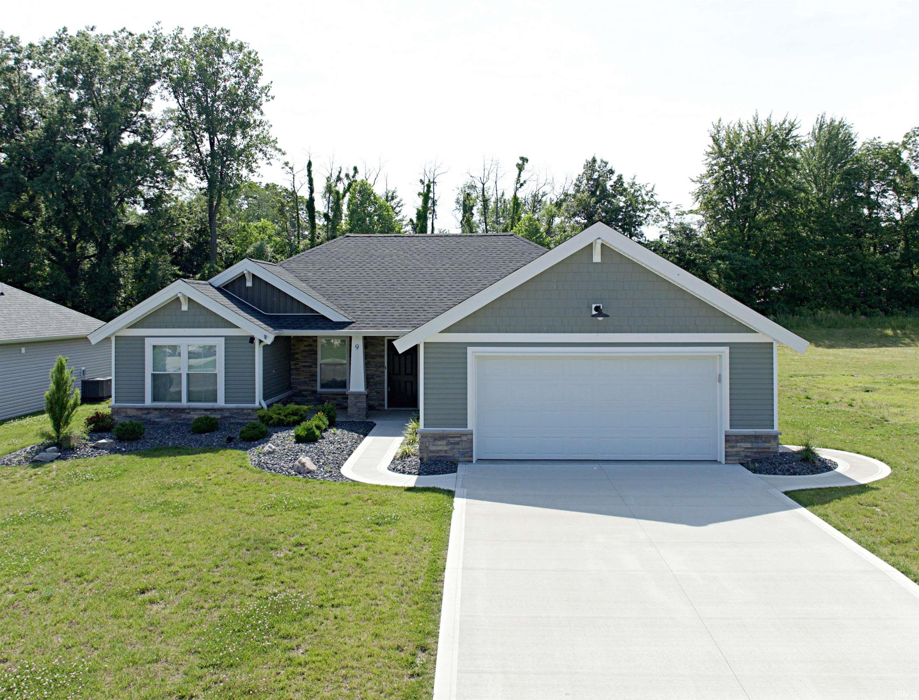 9 Beacon Way Washington, IN 47501 - Photo 1 of 31