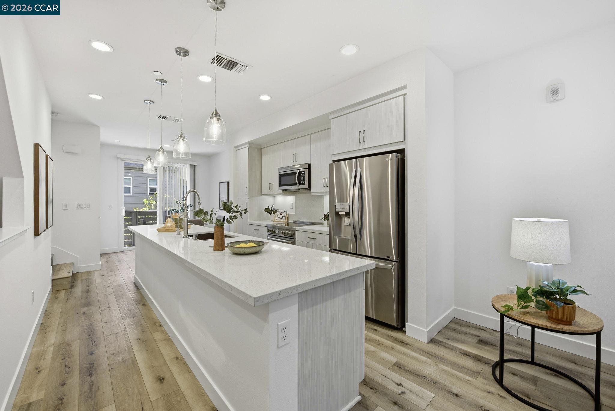 150 Uptown Circle Oakland, CA 94607 - Photo 11 of 32