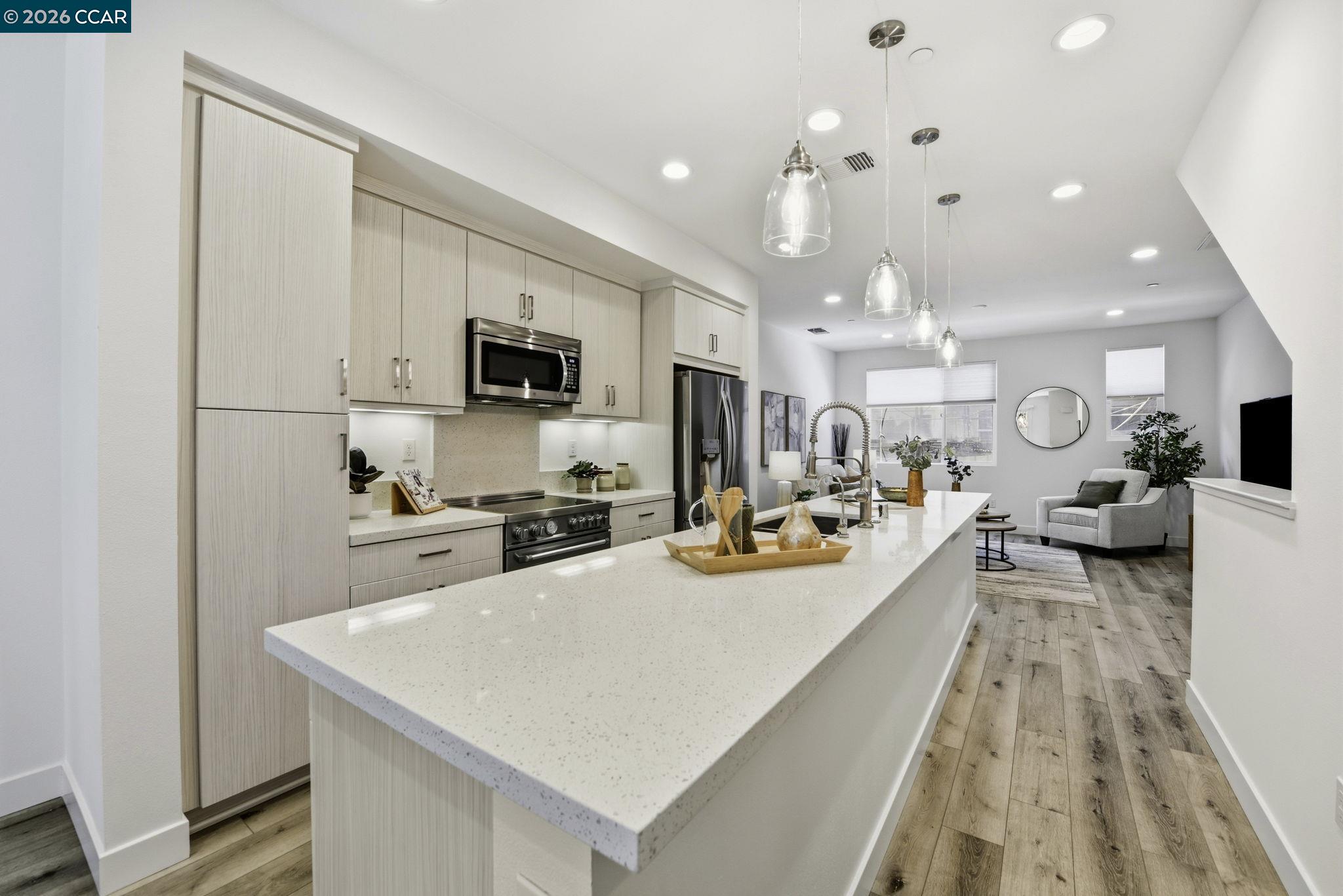 150 Uptown Circle Oakland, CA 94607 - Photo 9 of 32