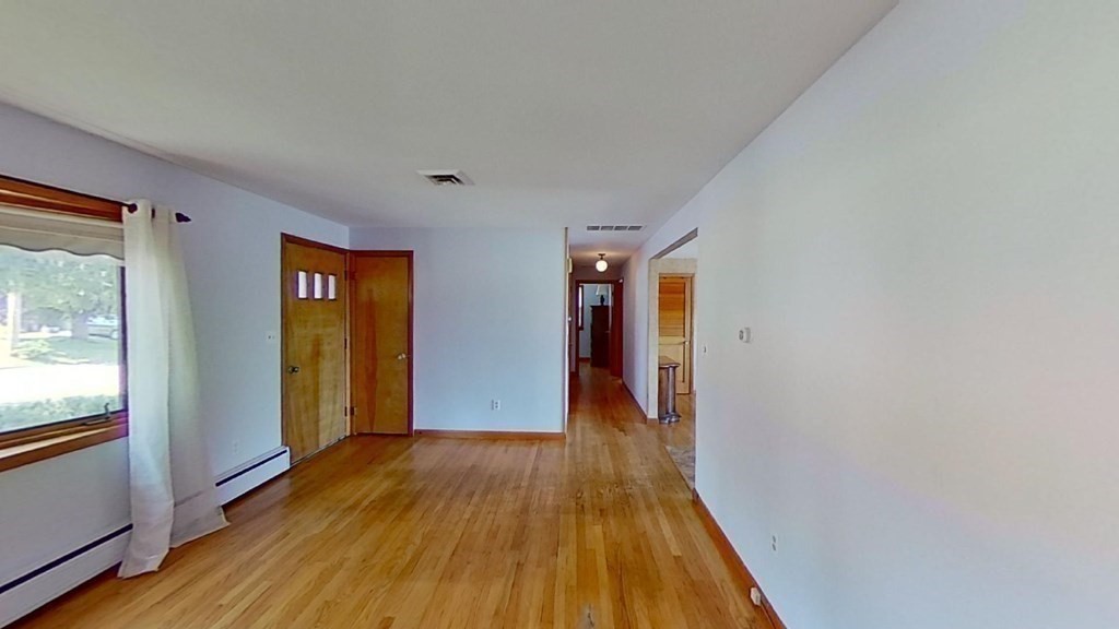 18 Oconnell Road Holyoke, MA 01040 - Photo 8 of 20 Gallery Image 8