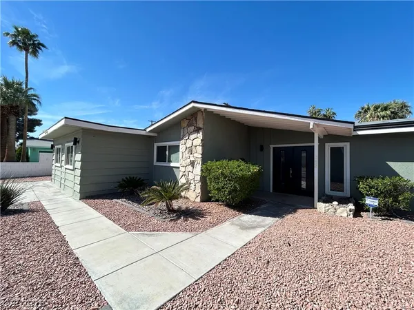 $2,795 | 1734 Sombrero Drive, Las Vegas, NV 89169