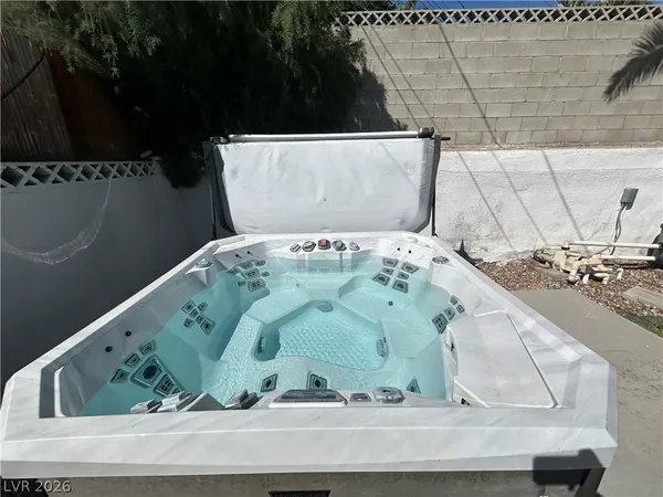 $2,795 | 1734 Sombrero Drive, Las Vegas, NV 89169