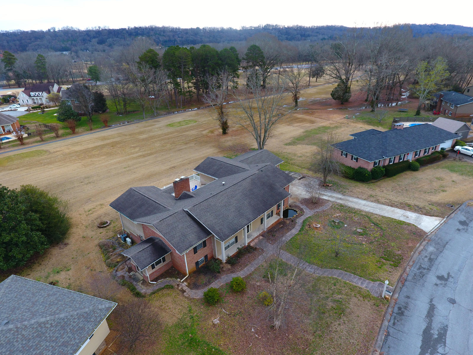 220 Masters Road East Hixson, TN 37343 - Photo 40 of 49 E Masters- drone front left