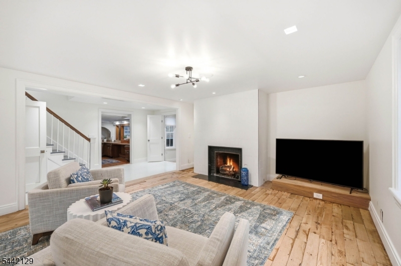 54 East Main Street Mendham, NJ 07945 - Photo 6 of 46